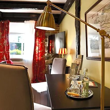 Gut Hotel